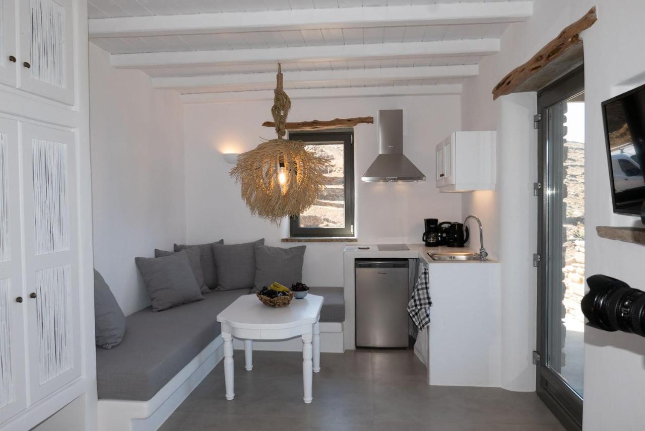 Aerino Seaside Villa Agios Romanos Bagian luar foto