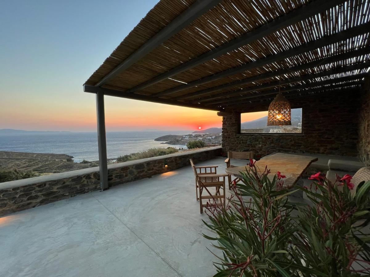 Aerino Seaside Villa Agios Romanos Bagian luar foto
