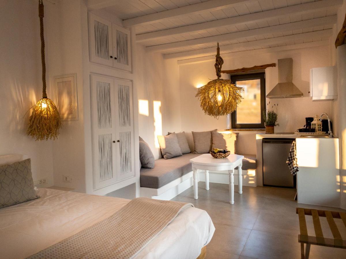 Aerino Seaside Villa Agios Romanos Bagian luar foto